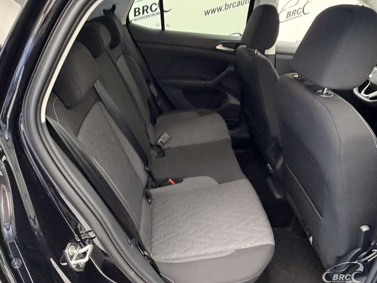Volkswagen T-Cross - 12