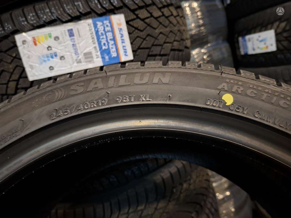 Sailun ARCTIC 2, winter 245/40 R19