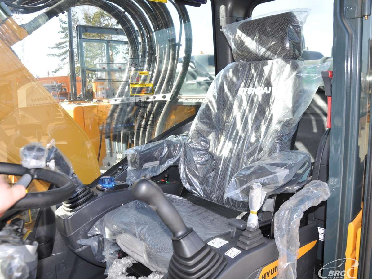Hyundai HW180, excavator
