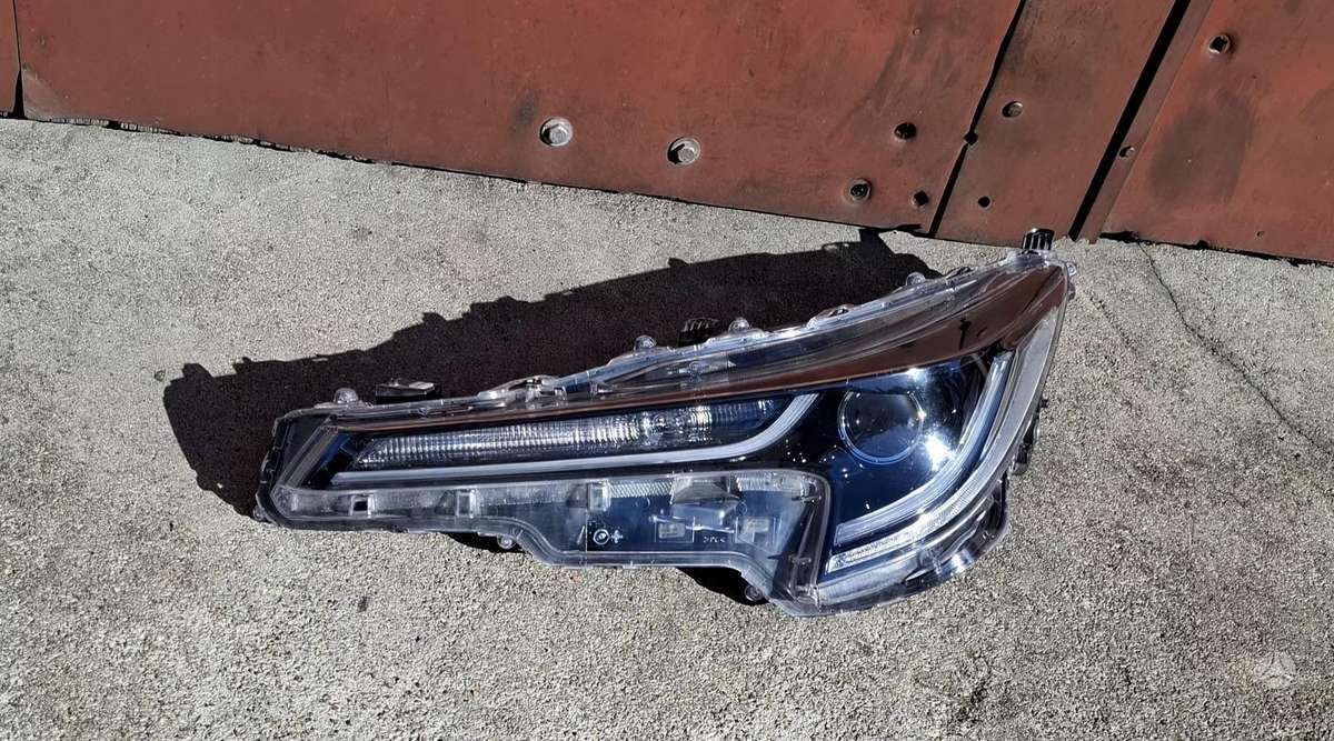 Toyota Corolla lights