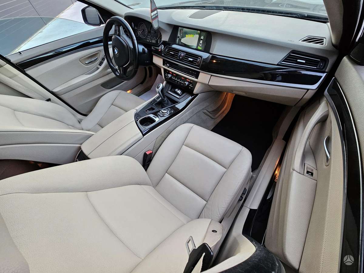 BMW 520, 2.0 l., Седан