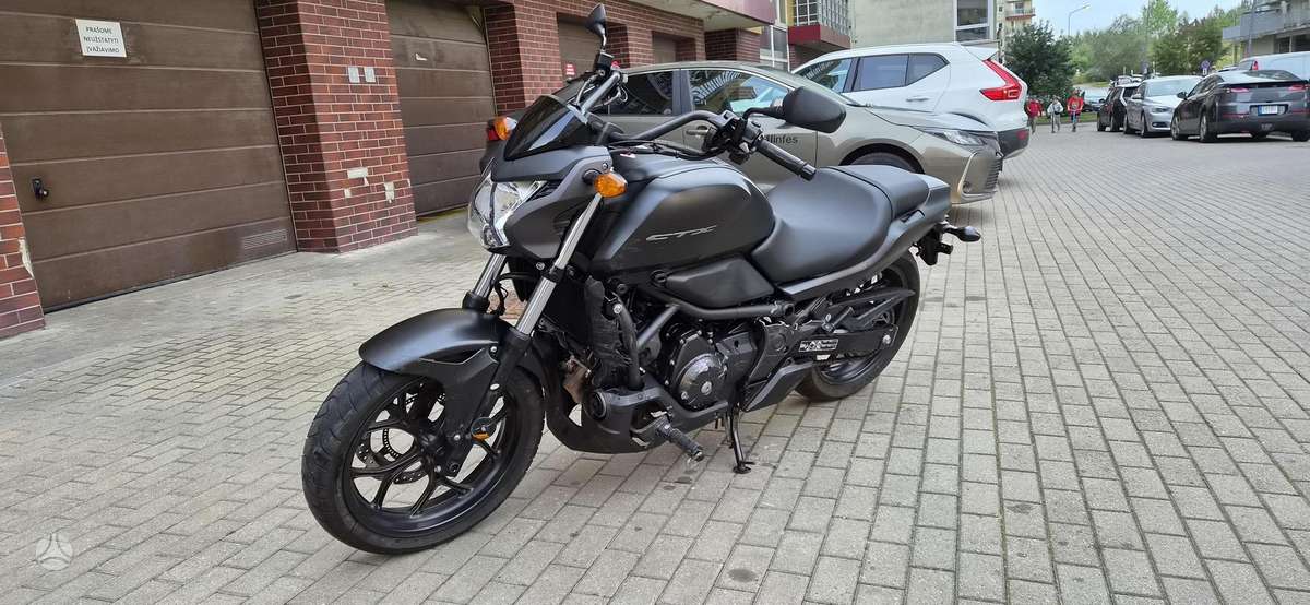 Honda CTX 700cc, street / classic