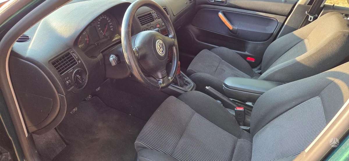 Volkswagen Bora dalimis