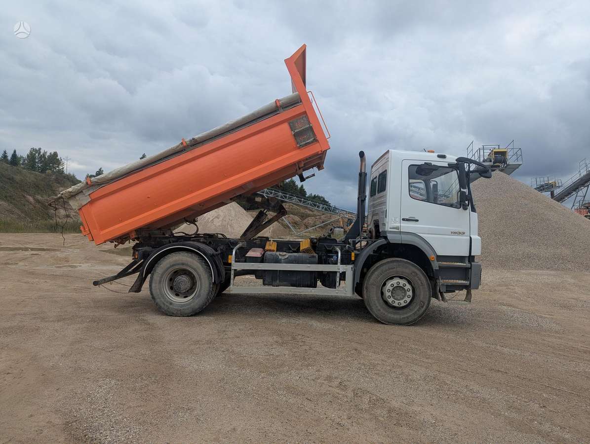 Mercedes-Benz AXOR, самосвалы