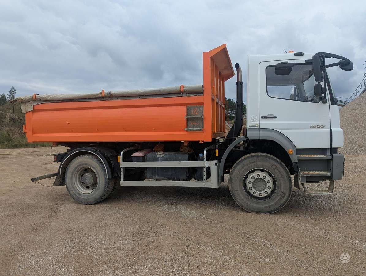 Mercedes-Benz AXOR, самосвалы