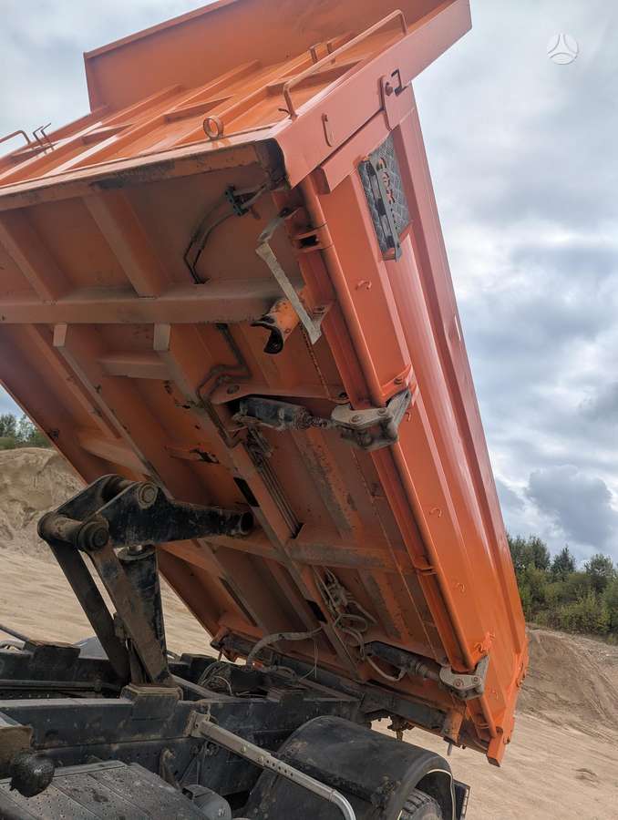 Mercedes-Benz AXOR, самосвалы