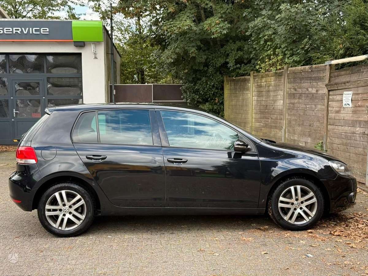Volkswagen Golf for parts