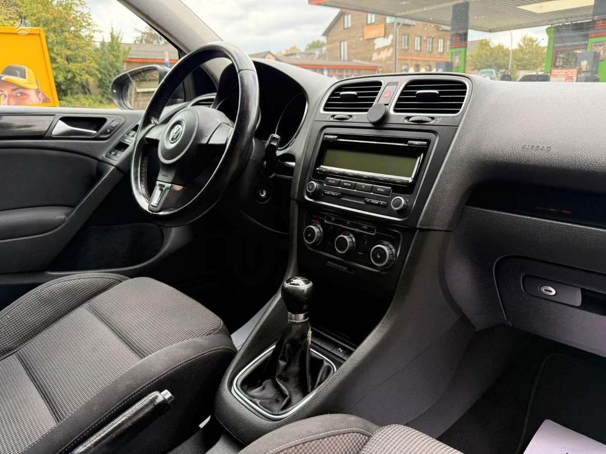 Volkswagen Golf for parts