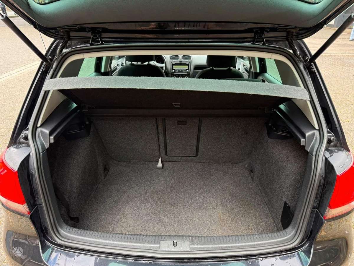 Volkswagen Golf for parts