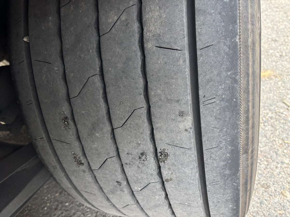 Krone MEGA iz Gremanii, kietašonės