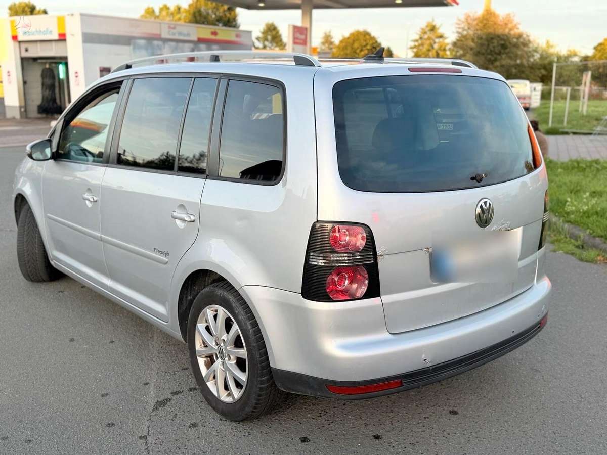 Volkswagen Touran, ☎️, dalimis