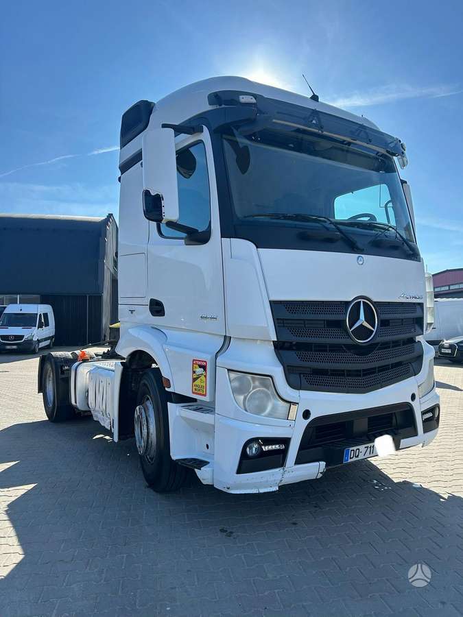 Mercedes-Benz Actros 1845 retarder, single sleeper