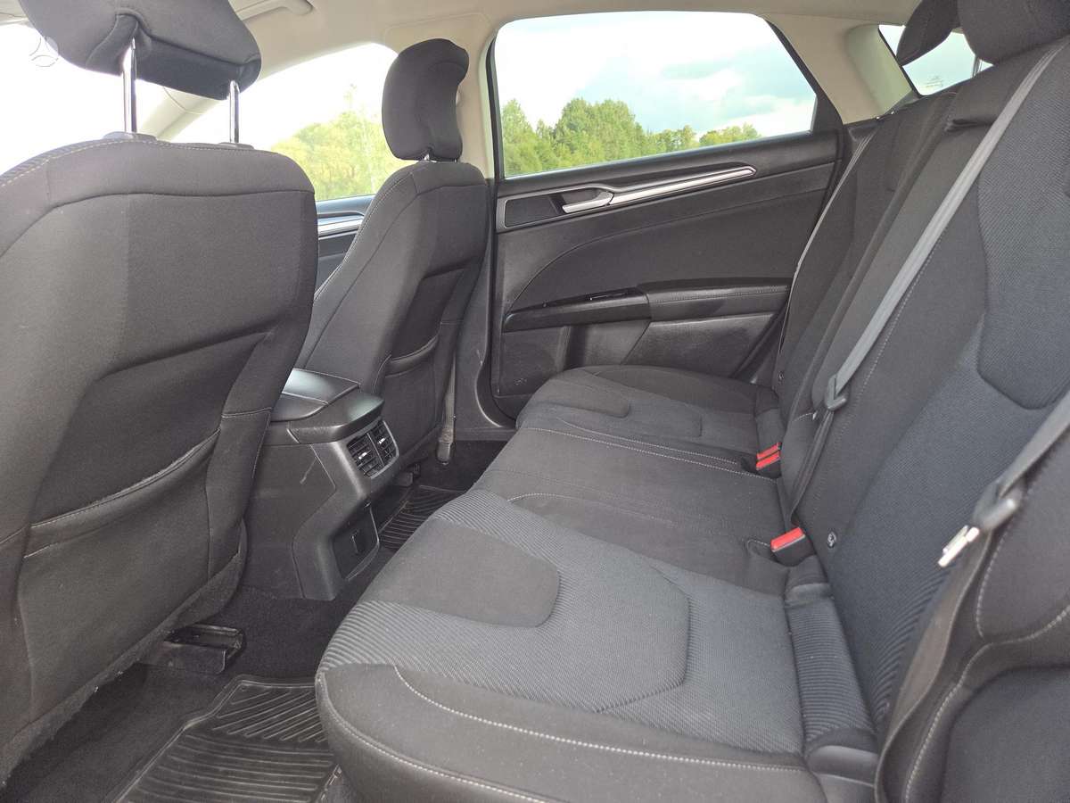 Ford Mondeo, 2.0 l., Седан