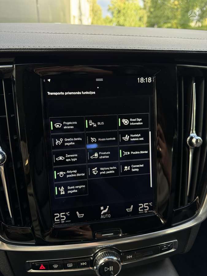 Volvo S90, 2.0 l., Седан