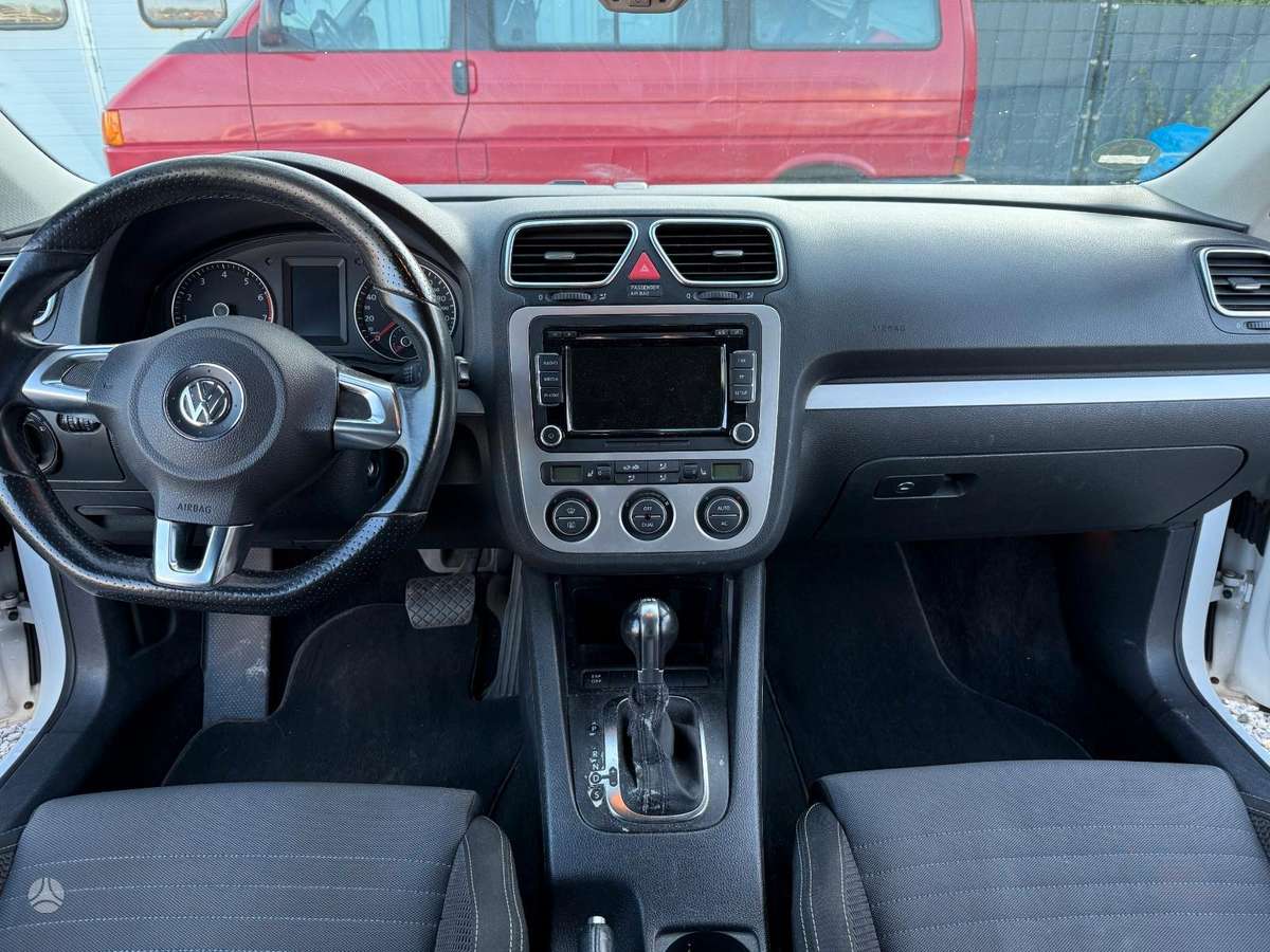 Volkswagen Scirocco dalimis