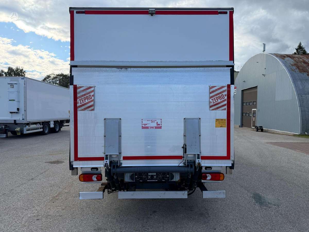 Renault D7.5, box trucks / box vans