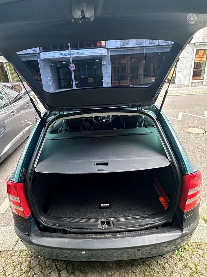 Skoda Octavia dalimis