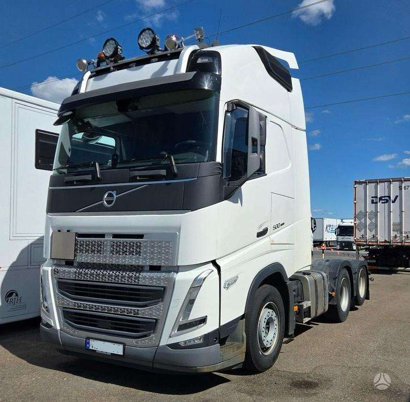 Volvo FH 500 6x2, single sleeper