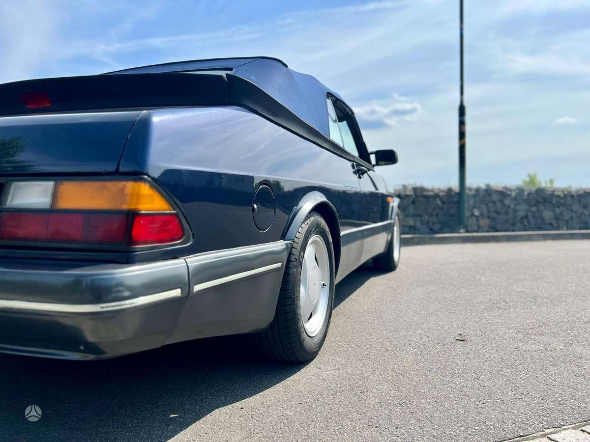 Saab 900, 2.0 l., convertible