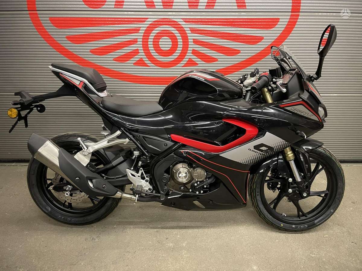 QJMOTOR SRK 125R 125cc, superbikes