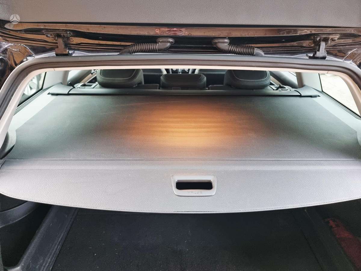 Volkswagen Passat, 2.0 l., Универсал