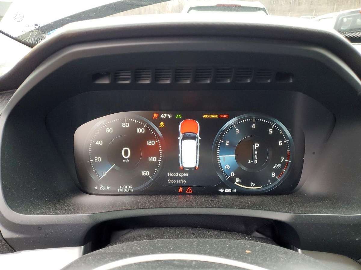Volvo XC90, 2.0 l., off-road / crossover