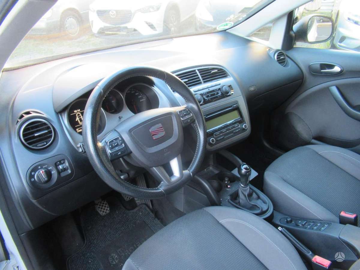 Seat Altea XL dalimis