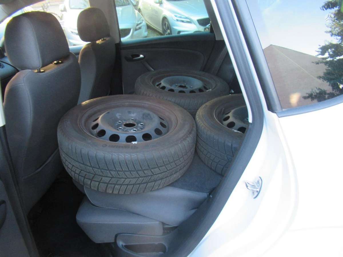 Seat Altea XL dalimis