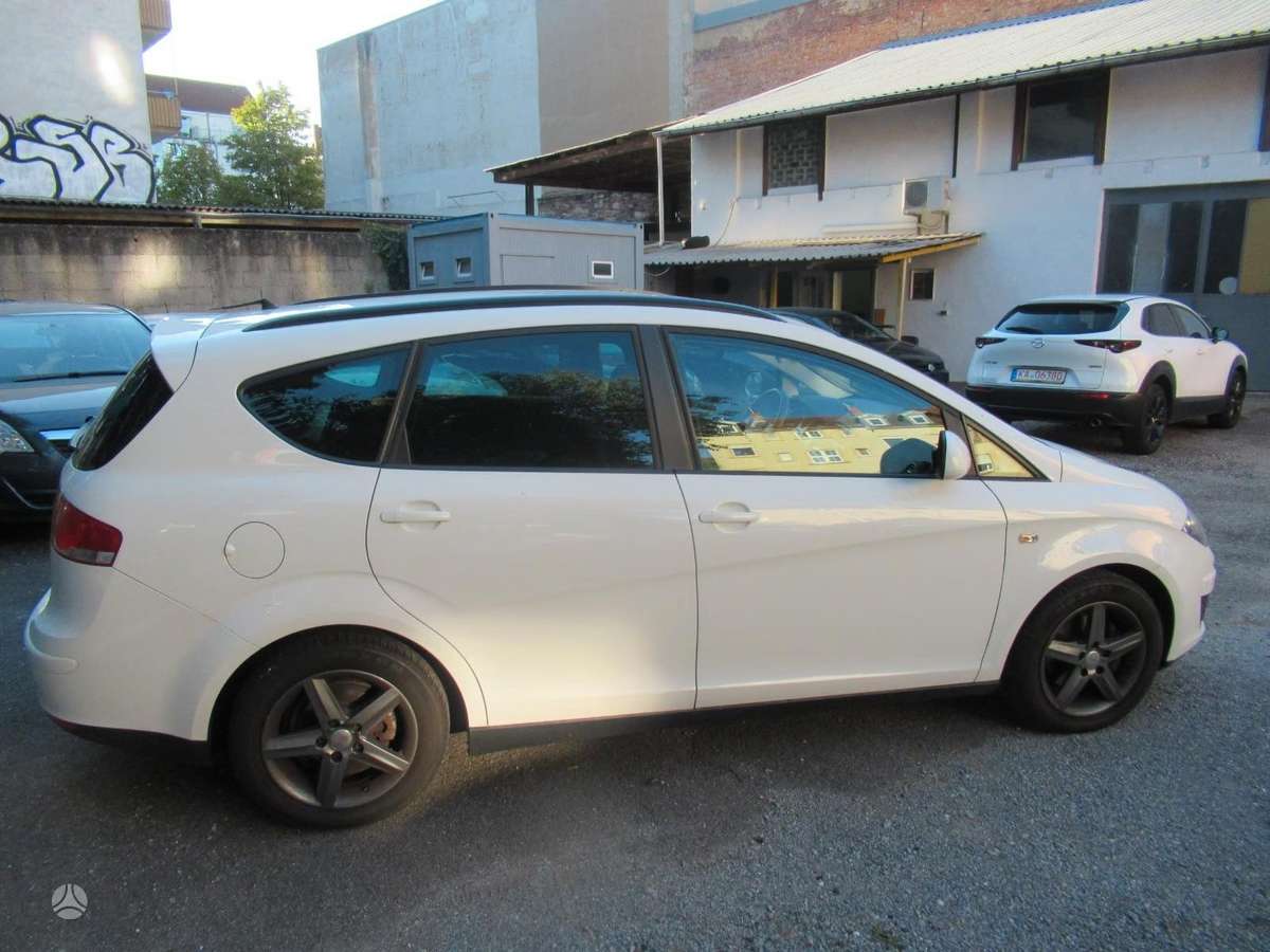 Seat Altea XL dalimis