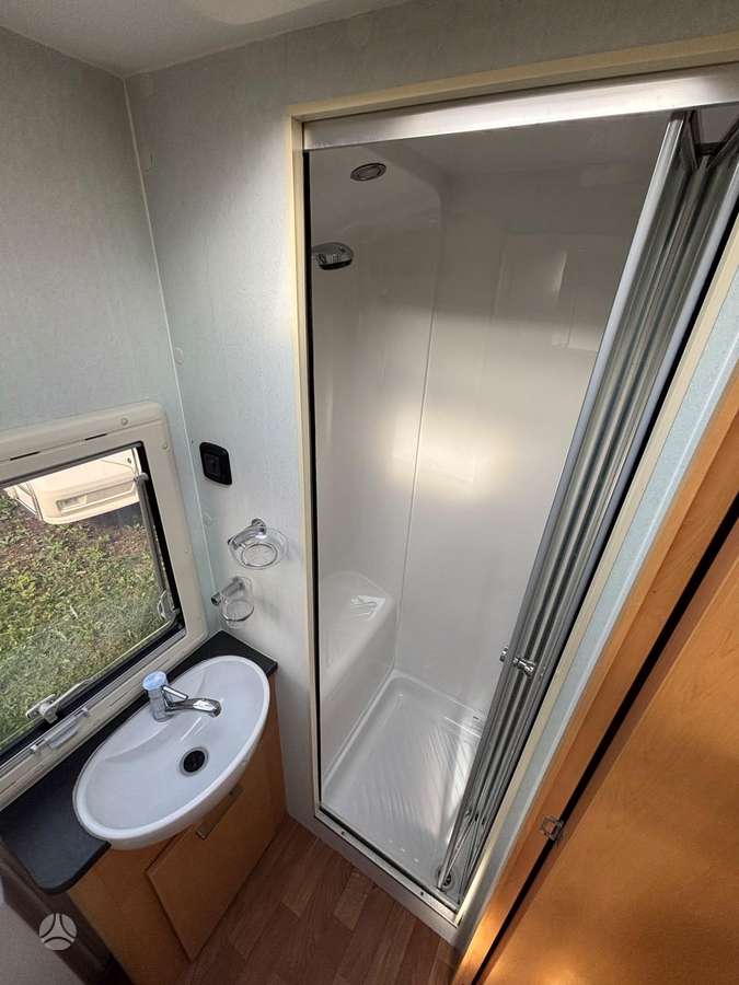 Elddis Crusader, caravans