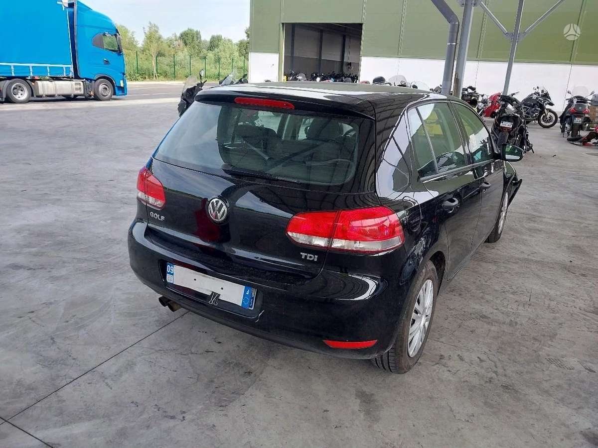 Volkswagen Golf по частям
