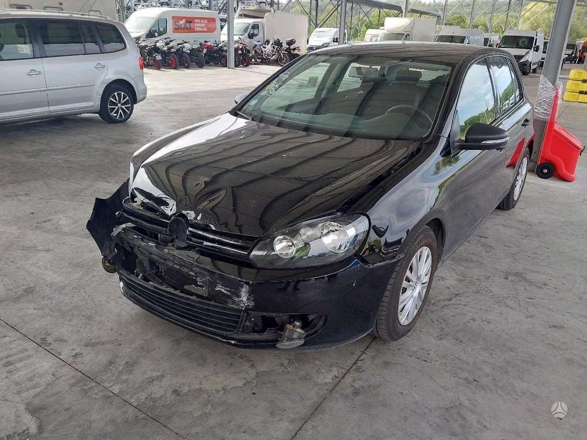 Volkswagen Golf for parts