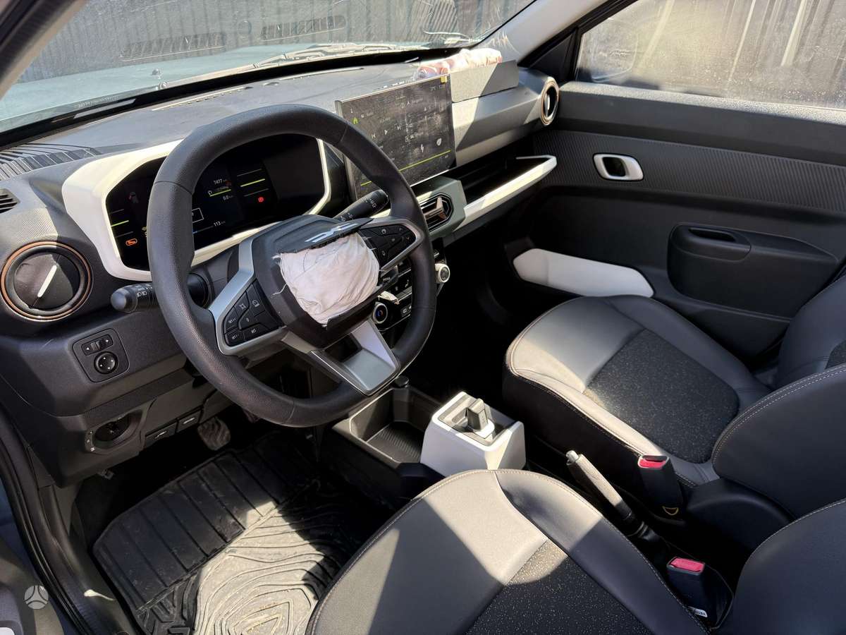 Dacia Spring, 27 кВт·ч, Хэтчбек
