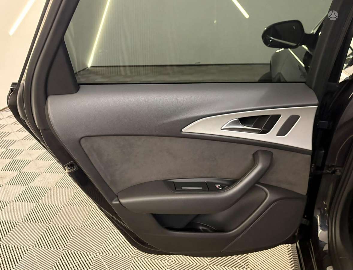 Audi A6, 3.0 l., Седан