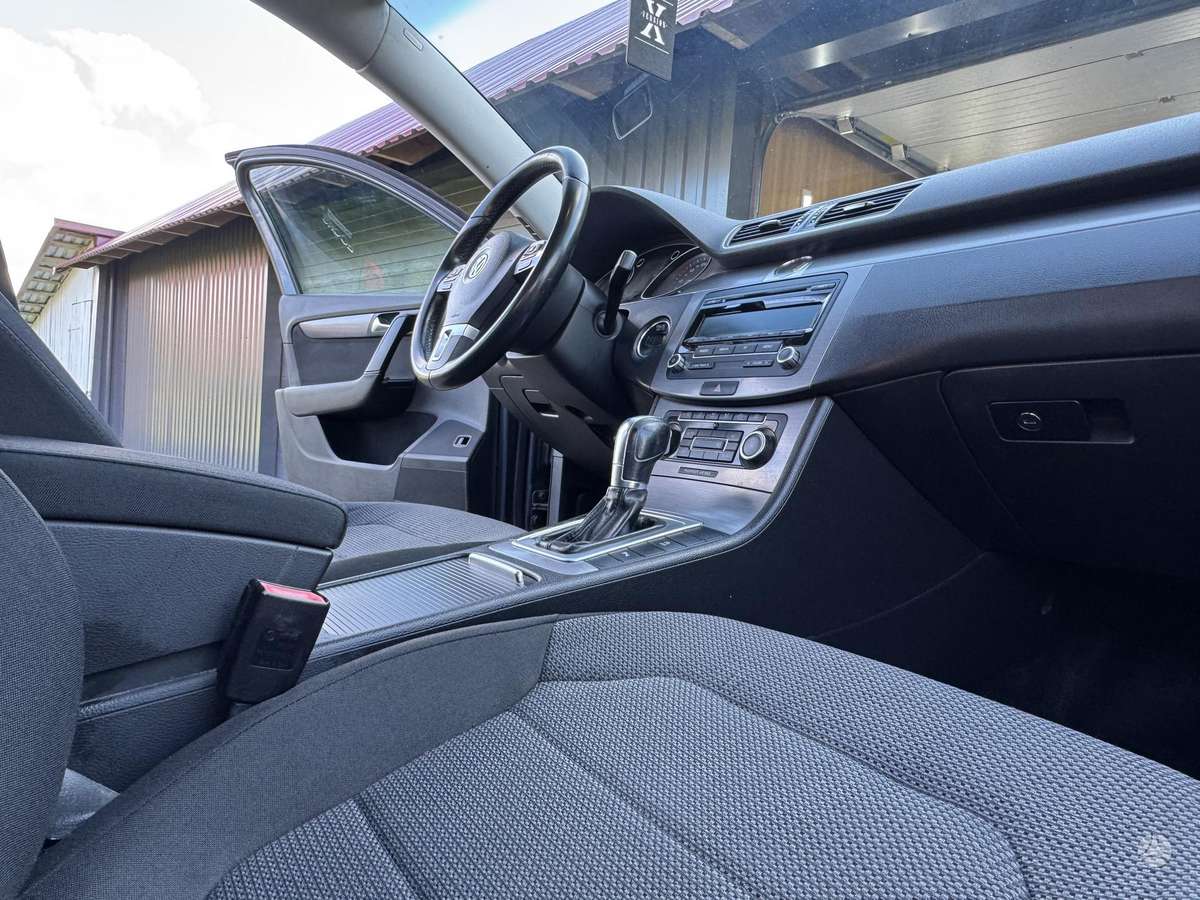 Volkswagen Passat, 2.0 l., Универсал
