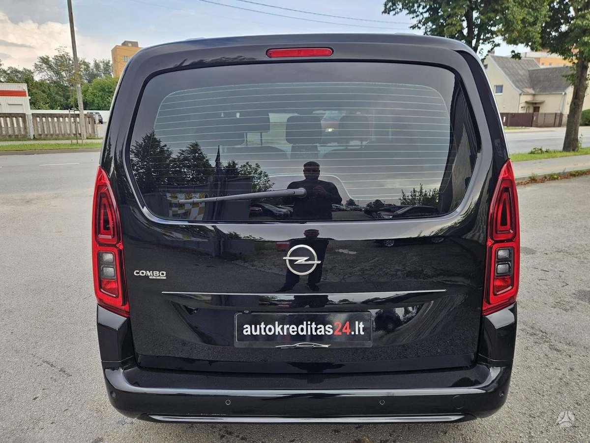 Opel Combo, 1.2 l., Минивэн