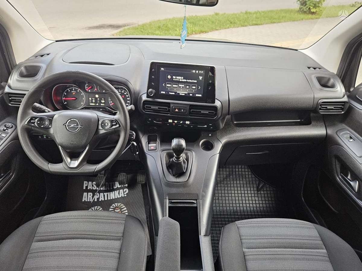 Opel Combo, 1.2 l., Минивэн