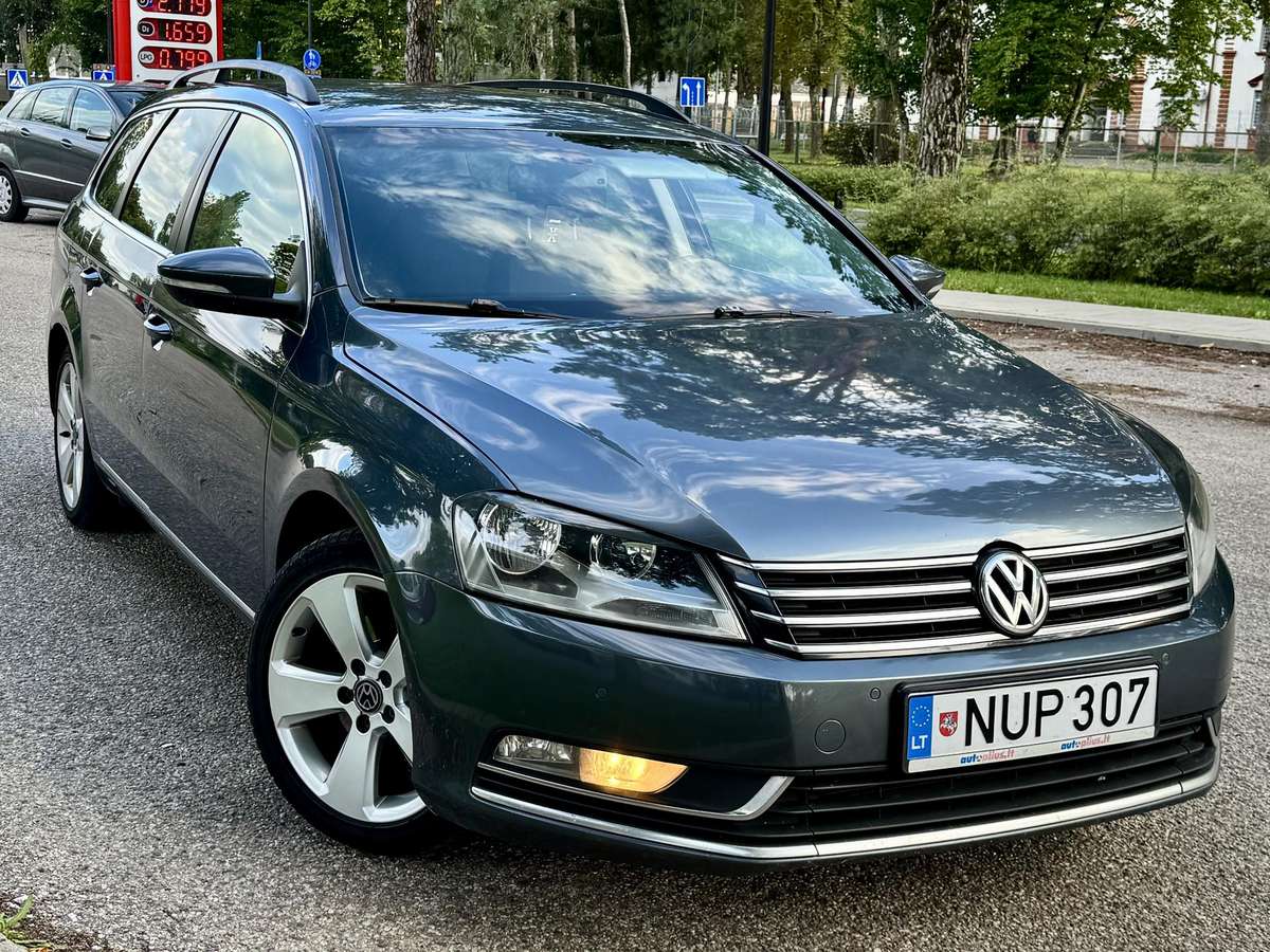 Volkswagen Passat - 11