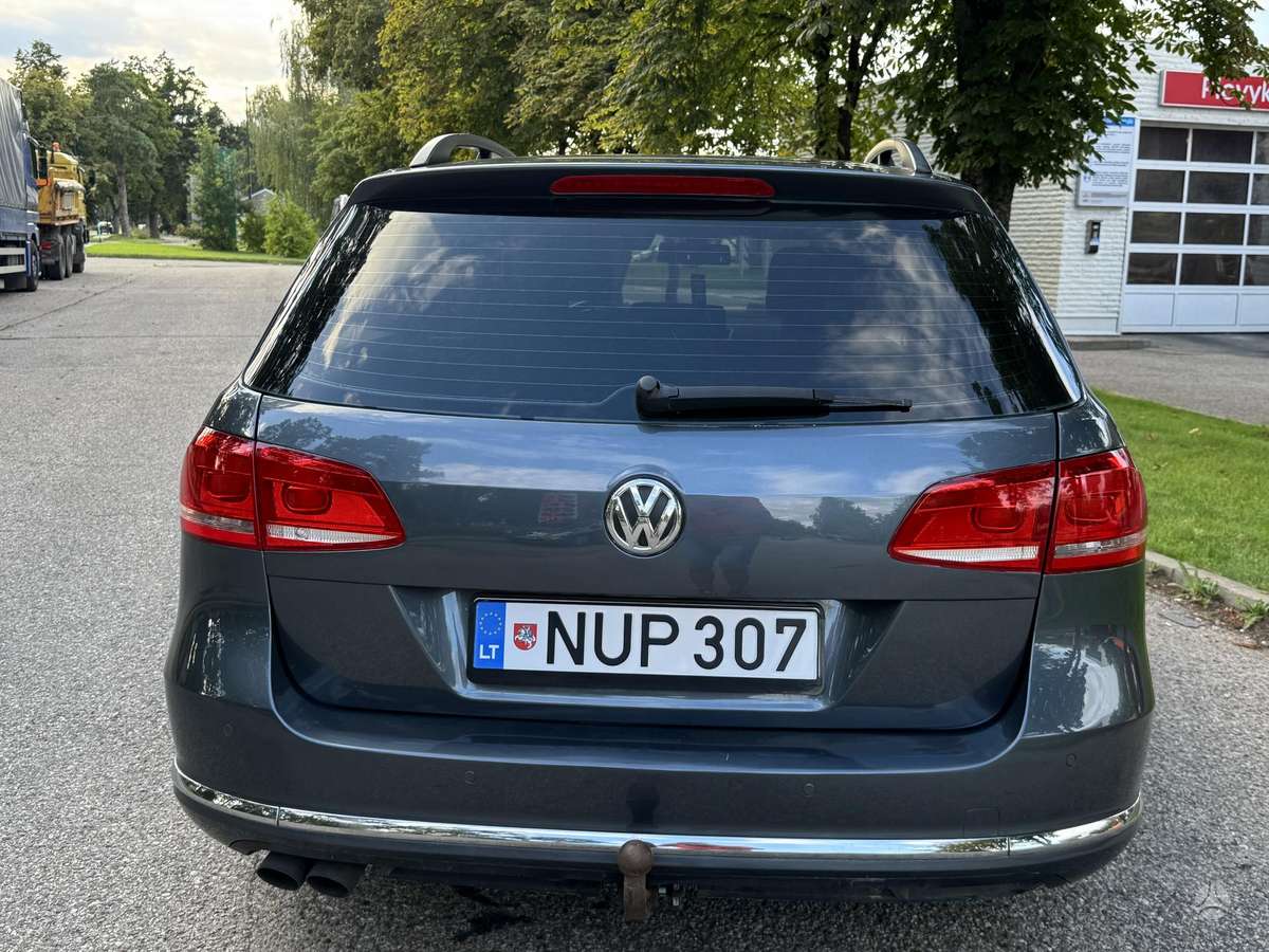 Volkswagen Passat - 9