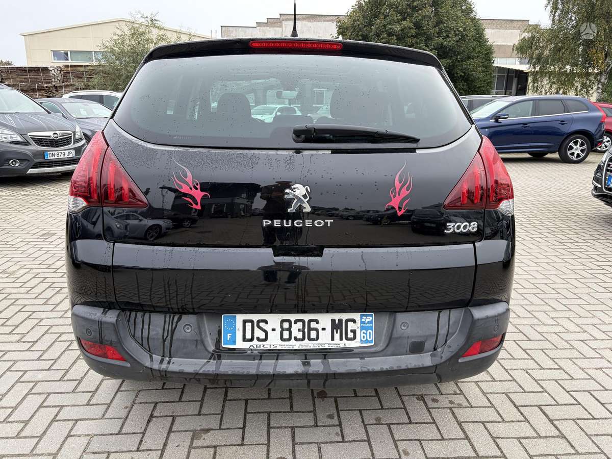 Peugeot 3008, 1.2 l., hatchback