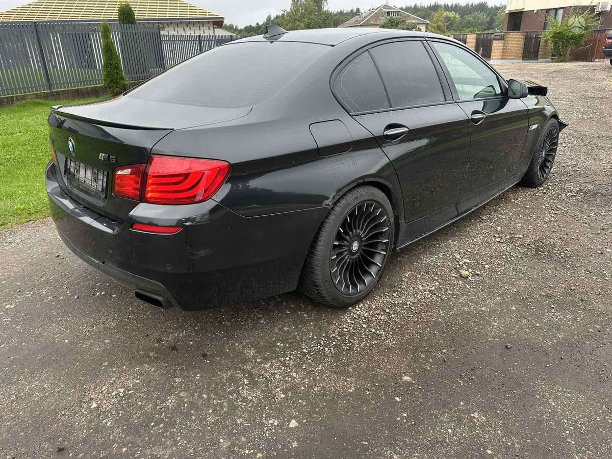 BMW 520, 2.0 l., Седан