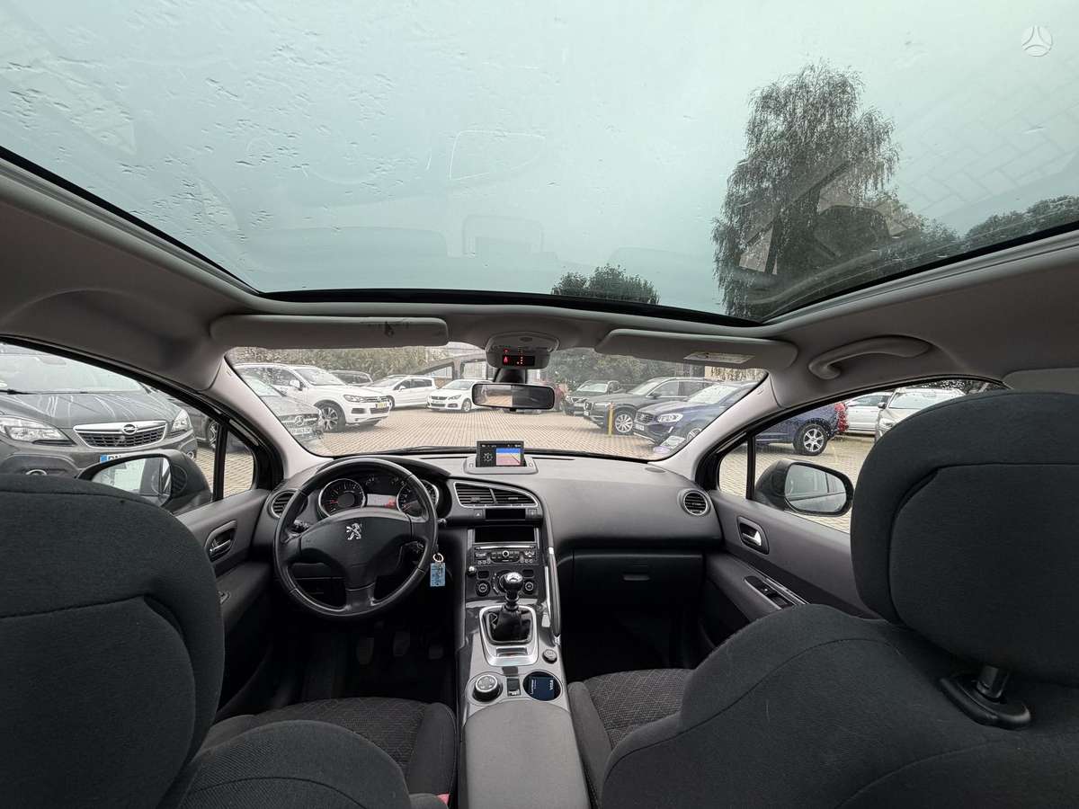 Peugeot 3008, 1.2 l., hatchback