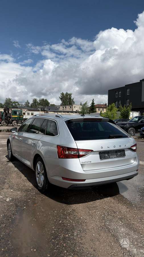 Skoda Superb, 1.5 l., Универсал