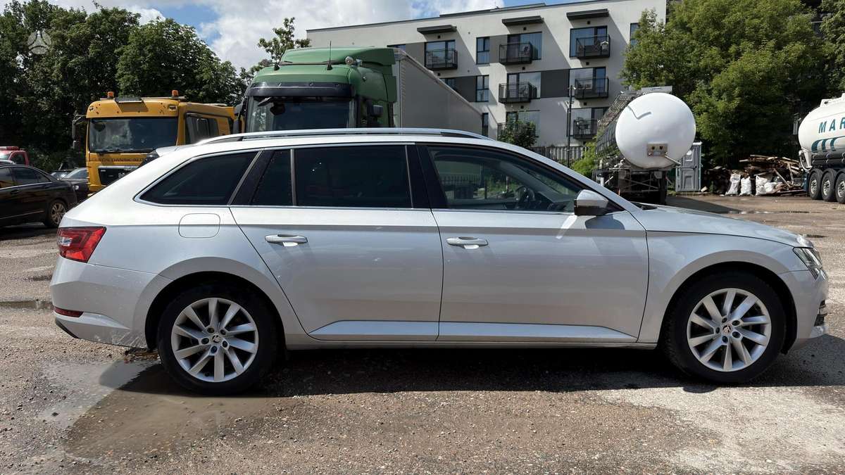 Skoda Superb, 1.5 l., Универсал