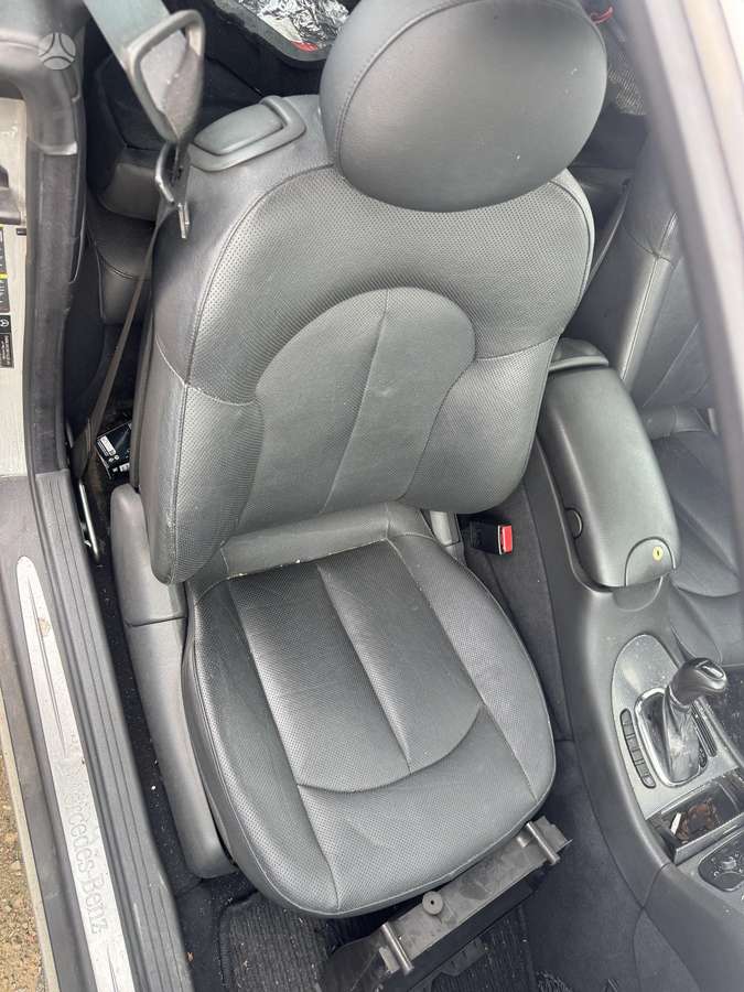 Mercedes-Benz CLK270 по частям