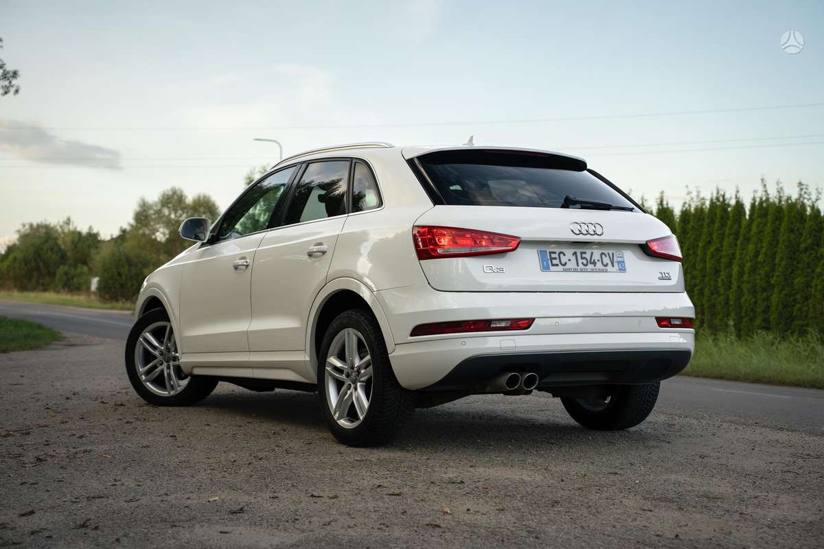 Audi Q3, 2.0 l., Внедорожник / Кроссовер
