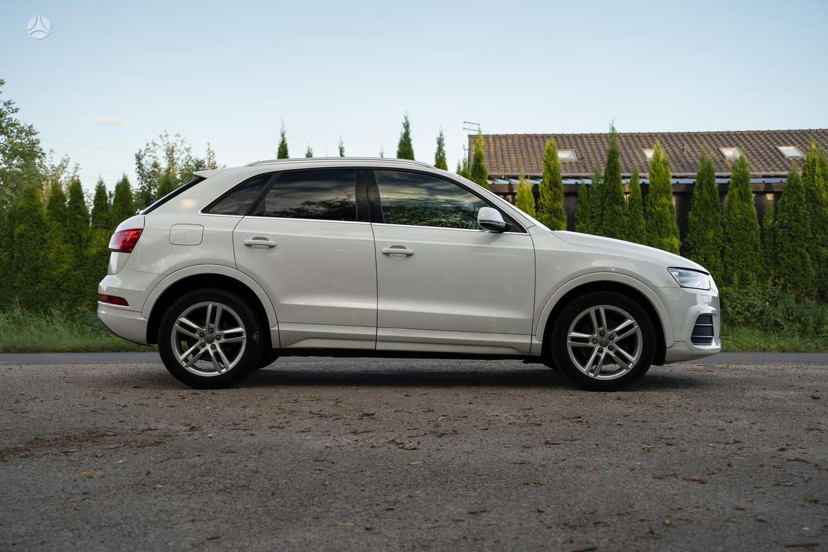 Audi Q3, 2.0 l., Внедорожник / Кроссовер