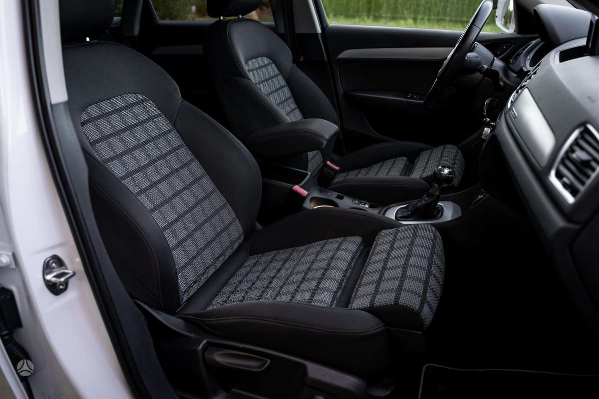 Audi Q3, 2.0 l., Внедорожник / Кроссовер