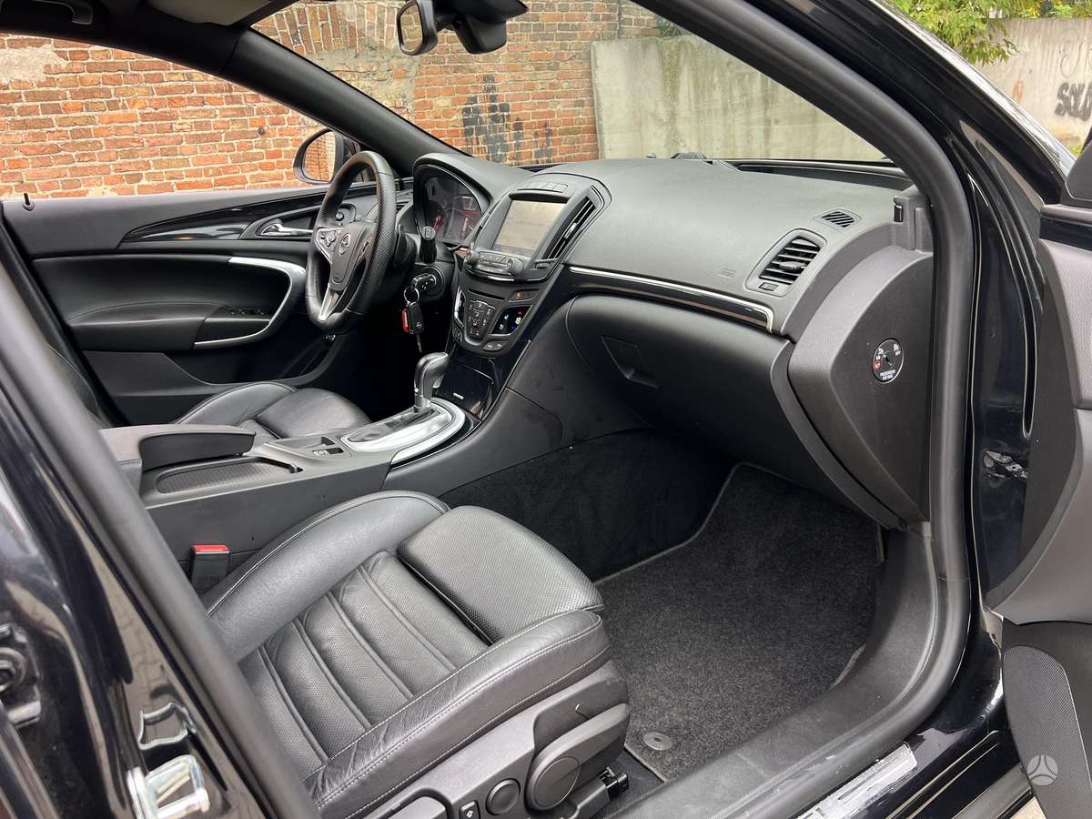 Opel Insignia, 2.0 l., Универсал
