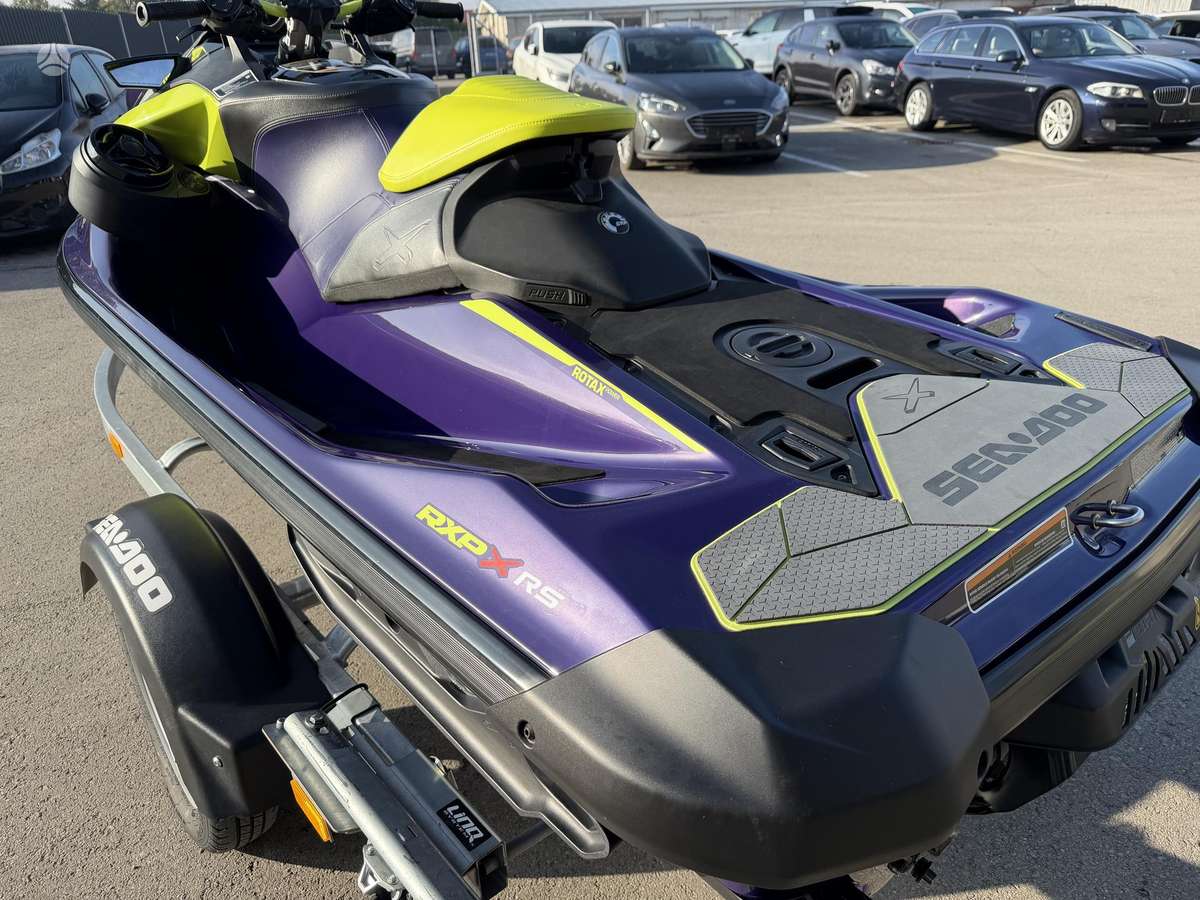 Sea-Doo Rxp300, jet skis